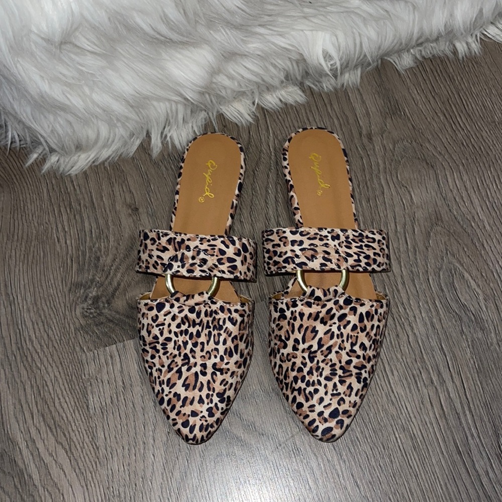 |3 FOR $20| WINNERS | Animal Print Flats